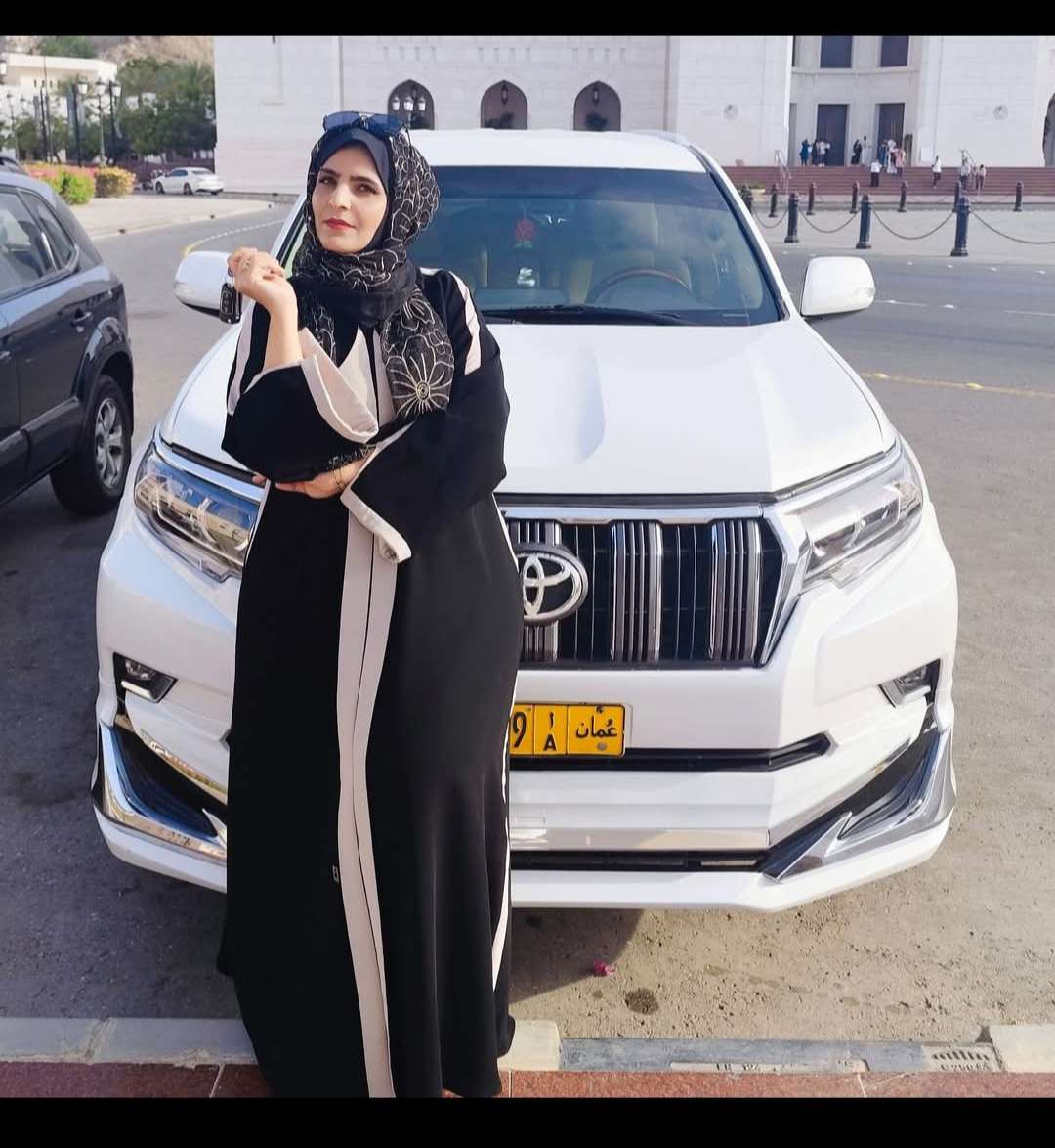 الناشطة صابرين جلال: التهديدات وراء مغادرتي عدن 2 الناشطة صابرين جلال: التهديدات وراء مغادرتي عدن