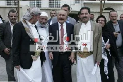 صور علي عبدالله صالح بعد خروجه من العملية والمستشفى