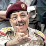 إشاعة وفاة الفريق علي محسن الأحمر وحقيقة مرضه وإدخالة العناية المركزة