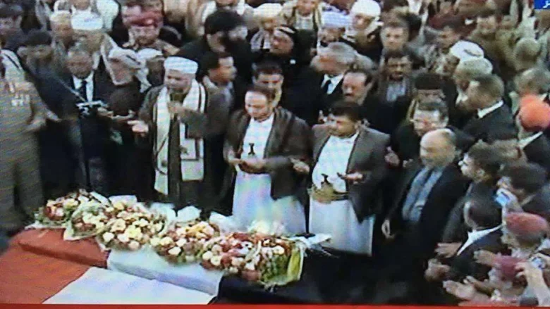 صور تشييع جنازة صالح الصماد واسماء القيادات المتواجدين صور تشييع جنازة صالح الصماد واسماء القيادات المتواجدين | alyemenalghad.news
