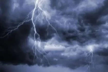 حالة الطقس : امطار غزيرة مصحوبة بسحب رعدية على العاصمة اليمنية صنعاء وبعض المحافظات الجنوبية الغربية