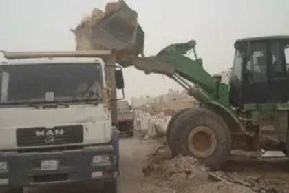 بالصور.. إزالة ١٧٠٠ عنصر تلوث بصري بحي نمار ومخطط الموسى بالرياض