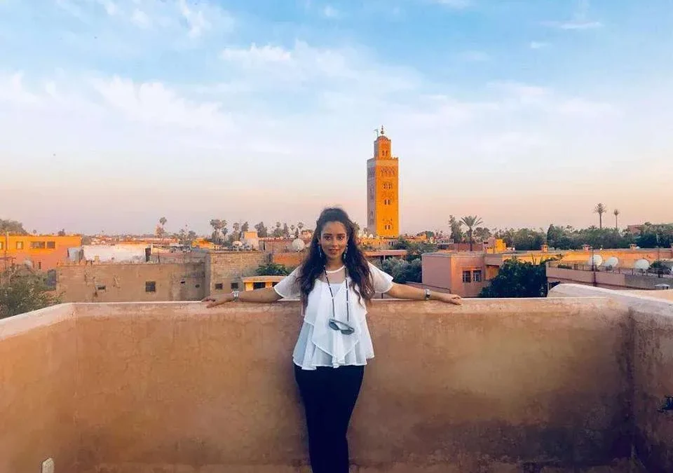 الفنانة اليمنية بلقيس احمد فتحي تشارك في مسرح تشايكوفسكي