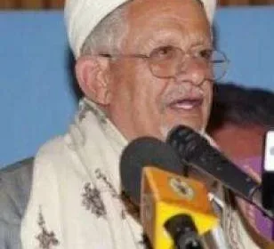 وفاة عبدالله الكبسي والد الفنان فؤاد الكبسي