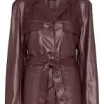 حقيقة منع لبس الجاكيت على البالطو في صنعاء