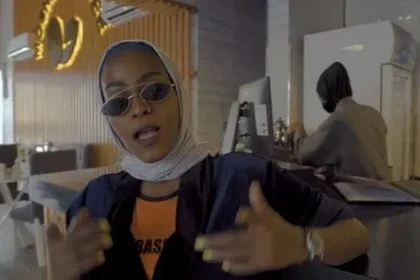 كلمات بنت مكه اصايل انا بنات مكه