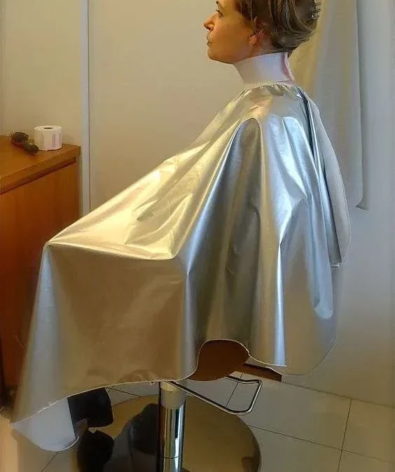 فيديو حلاق فتاة الرياض في قبضة الجهات الأمنية بعد نشر قص شعر فتاة في صالون