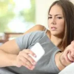 تفسير رؤية الزوجة لخيانة زوجها