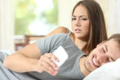 تفسير رؤية الزوجة لخيانة زوجها