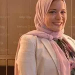 الدكتورة سارة حجي تحصل على جائزة أفضل بحث لمرض السرطان2022