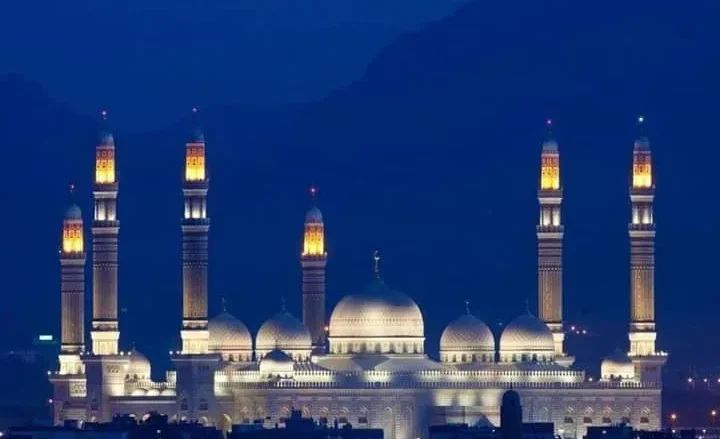 متى تأسس مسجد الصالح في صنعاء؟ | alyemenalghad.news