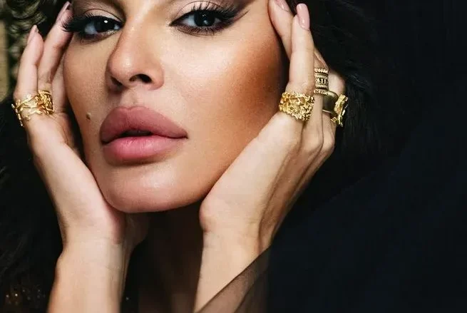 من هي نادين نسيب نجيم عمرها زوجها حسابها انستقرام السيرة الذاتية من هي نادين نسيب نجيم عمرها زوجها حسابها انستقرام السيرة الذاتية | alyemenalghad.news
