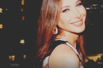 الفنانة نانسي عجرم