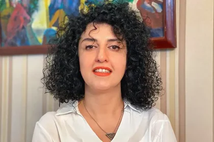 إيران تطلق سراح الناشطة الحقوقية نرجس محمدي مؤقتًا لأسباب طبية