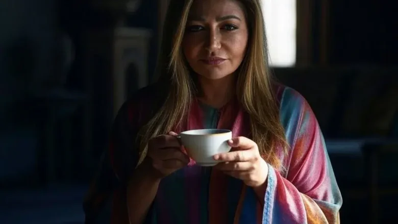 من هي الفنانة ليلى علوي كم عمرها ومن هو زوجها الفنانة ليلى علوي