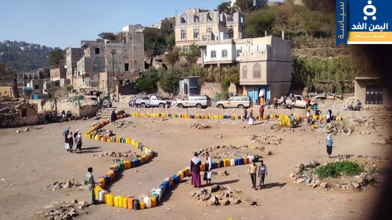 تعز تعاني من إنعدام مياة الشرب منذ أسابيع تعز تعاني من إنعدام مياة الشرب
