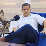 فتحي بن لزرق يواجه تحديًا صحيًا دقيقًا في القاهرة ويطلب دعاء جمهوره