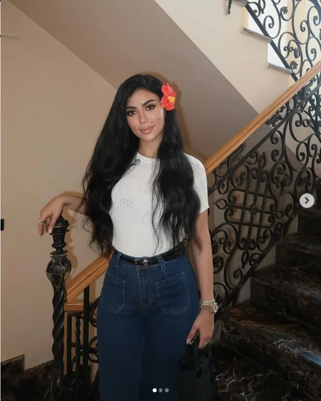 ديانة كارولين عزمي ديانة كارولين عزمي