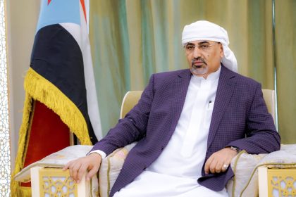 عيدروس الزبيدي يُعلن عن ضم مأرب وتعز للجنوب وتغيير أسم اليمن إلى؟!