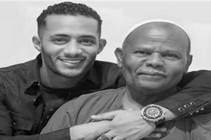 وفاة والد الفنان محمد رمضان