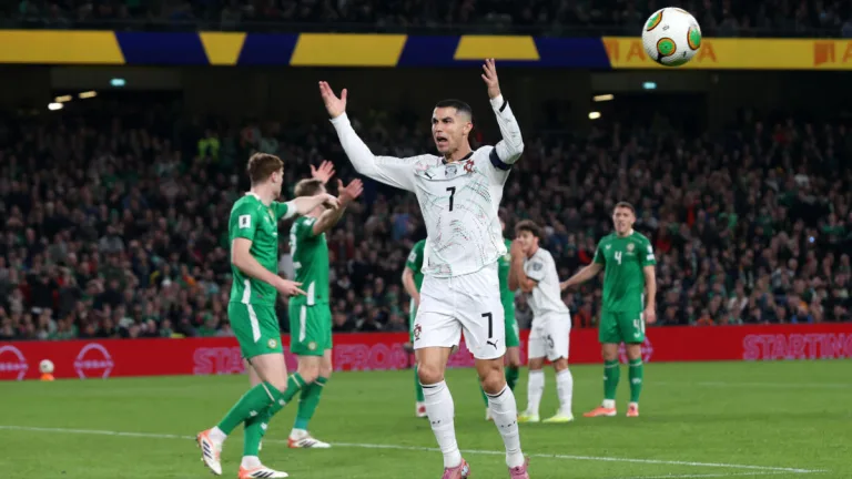 طرد كريستيانو رونالدو